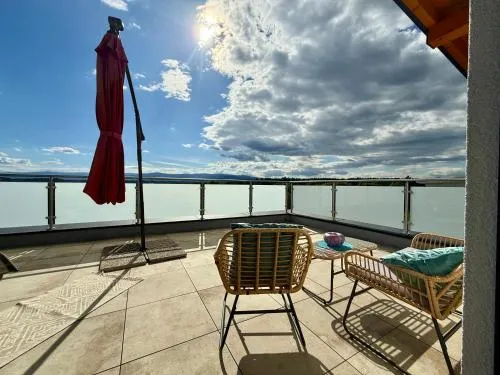 McHome Self-Check -In Neues und sonniges Doppelhaus, Top 1 mit grosse Terrasse und E-Ladestation in Dobl bei Graz in Dobl, Österreich