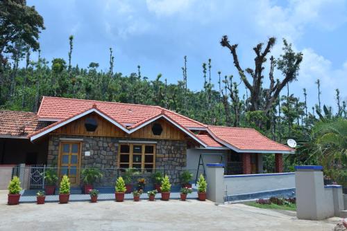 Hillwoods homestay in Somvarpeta