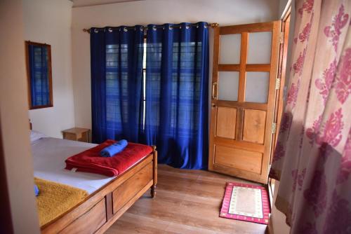 Hillwoods homestay in Somvarpeta