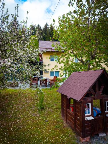 Cabana La Cucu in Vâltori