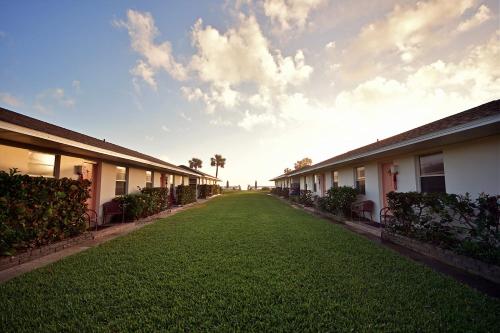 Surf Studio Beach Resort - 숙소 외관