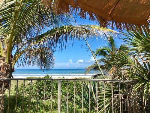 Surf Studio Beach Resort in Cocoa Beach, USA
