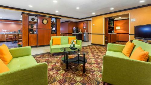Studios & Suites 4 Less Charlotte in Charlotte, USA