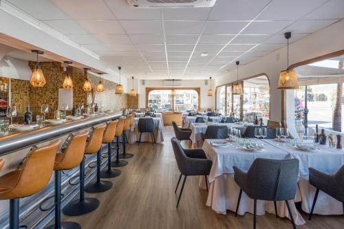 restavracija, La Posada Boutique rooms Albir in Sant Pere