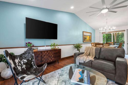 The Holland Hideaway- Family Home - Walk to Beach - image 3