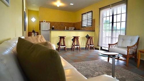 Authentic Local Stay 3 min to Beach 2B AC in Aguada
