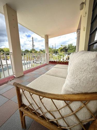 Authentic Local Stay 3 min to Beach 2B AC in Aguada