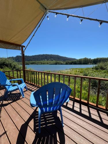 A környék, Sapphire Glamping tent - tent site #8 in Klamath (CA)