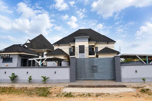 The COZY CREST – khách sạn tại Akure