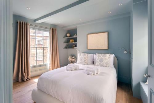 2 Mins Walk to The Ritz Mayfair House - image 2