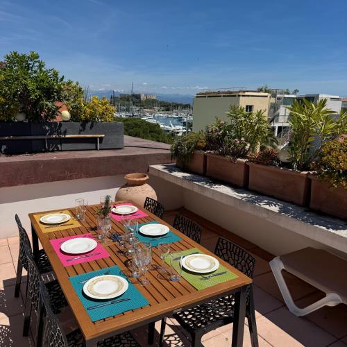 Penthouse - Jacuzzi - Terrace - Parking - 2 pools