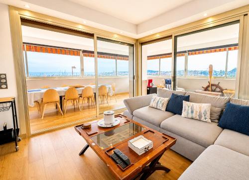 Apartment - sea-view veranda, Port Vauban