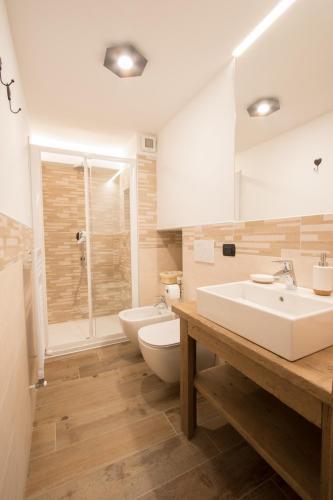 衛浴, Maisonnette de Meuny - La Saxe - Courmayeur in 拉薩克斯