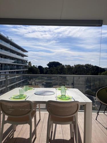 Seadmed, Luxurious studio - Pool with sea view in Saint-Laurent-du-Var
