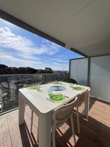 Seadmed, Luxurious studio - Pool with sea view in Saint-Laurent-du-Var