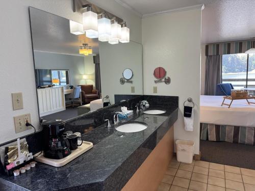 River House Inn, a Baymont by Wyndham in Florence