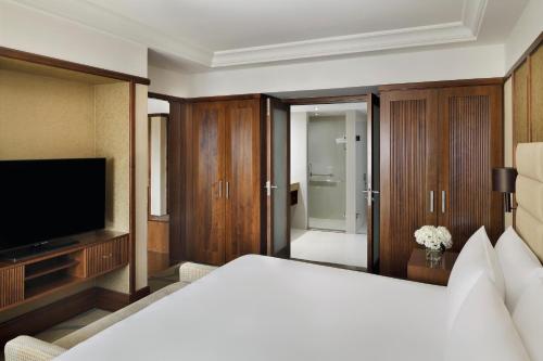 InterContinental Regency Bahrain Room Type - 1 King One-Bedroom Suite Smoking
