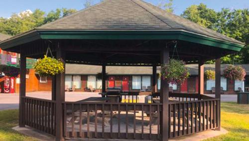 Udvendig, Adirondack Lodge Old Forge in Old Forge (NY)