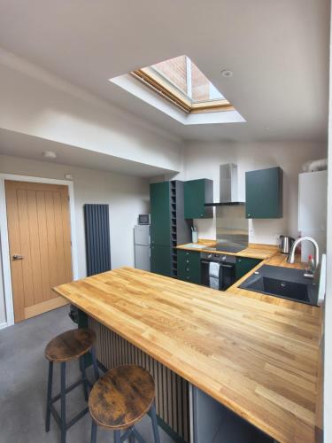 Stylish modern stay near Durham, Sunderland and Seaham in Hetton-le-Hole