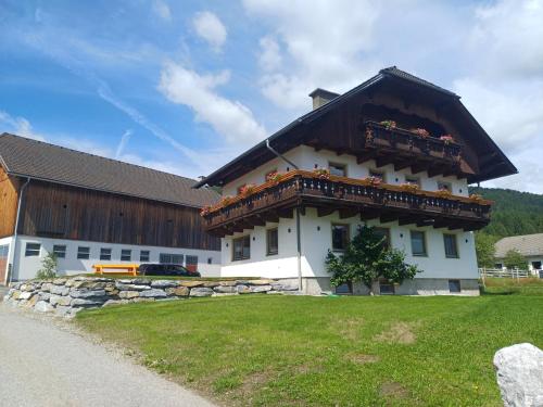 Ferienwohnungen Guglhof Mariapfarr