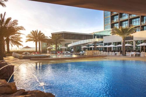 Yas Plaza Marina By IHG - Exterior view