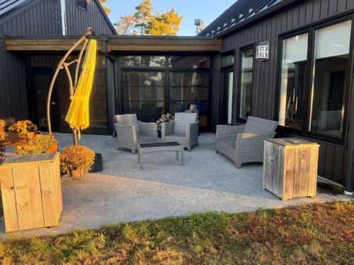 Viesnīcas āriene, Escape the noise and unwind at the Bluebird Guest House in Graftona (ON)