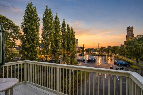 Vibrant Home: Historic Charm Perfect Location – khách sạn tại Old Louisville