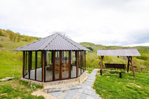 Cabana Colț de liniste (Cabana Colt de liniste) in Susenii Bârgăului