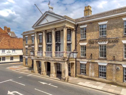 Exterior view, Mercure Salisbury White Hart Hotel in Salisbury