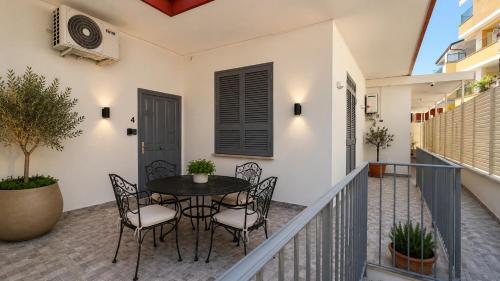 Балкон, The Arco Rooms in Pomigliano D'Arco