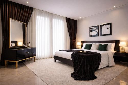 Premium Aurum Hotel Serviced Apartments Pool & Gym - Gulberg Lahore - image 10