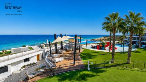 Skats, Infinity View Apartments by NRAS in Arenales Del Sol