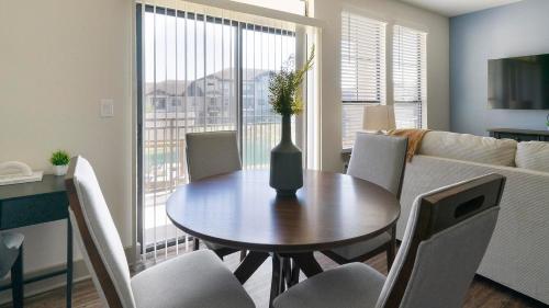 Facilities, Landing Apartments - Waterford Trails in Klein