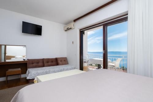 Apartments Vedra in Baska Voda