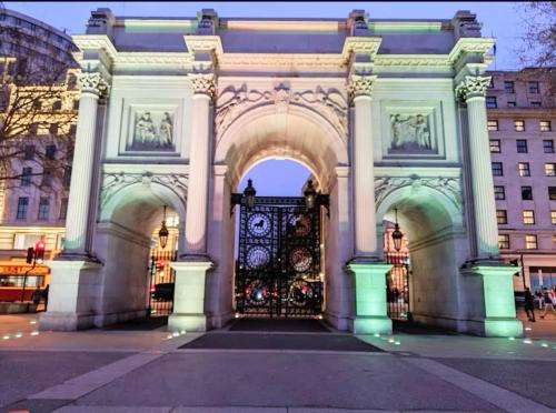 Hyde Park and Oxford Street Area Accommodation - Suitable for Families Tourists and Professionals - image 13