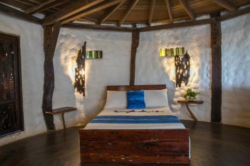 1 double bed, 2 twin beds