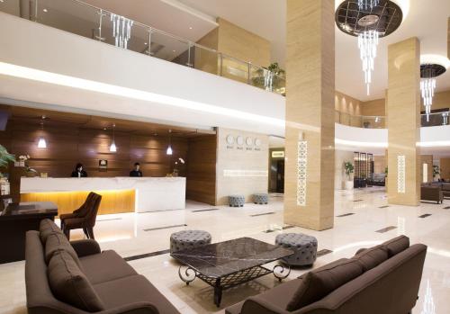 Lobby, Grand Mercure Solo Baru near The Park