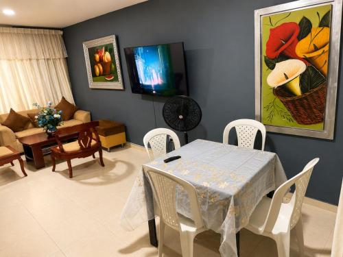 Casa Moderna 3 Habitaciones, Aire y Parqueadero