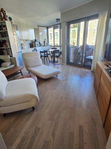 Mutfak, Quiet surroundings, little insight - spacious apartment in Sagene