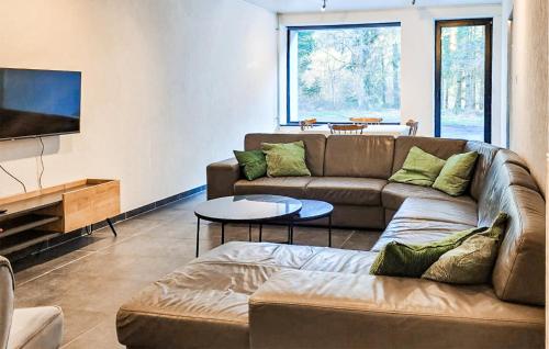 6 Bedroom Amazing Home In Gedinne in Willerzie