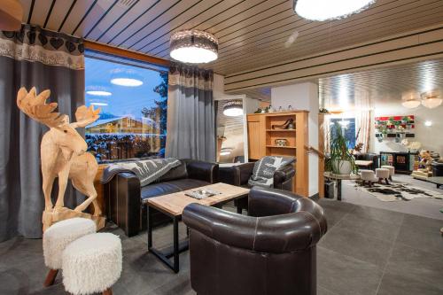 Bar/Lounge, Hotel du Lac in Crans Montana