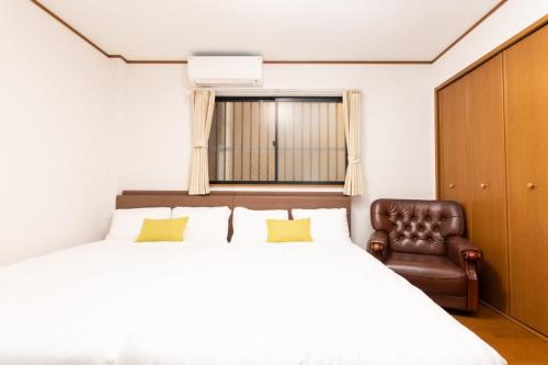Family-Friendly 100m Squared Free Parking 5min train-Namba in Nishinari Ward
