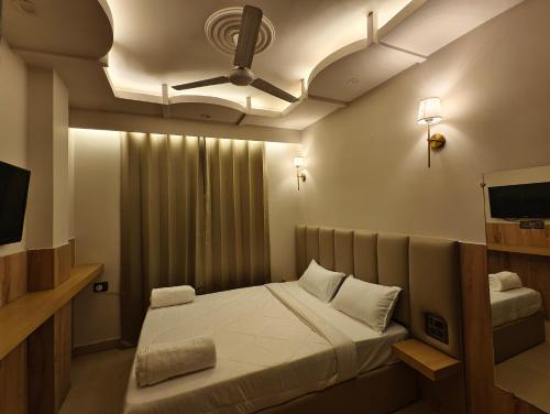 Hotel hk haridwar By hk guest house in หิรัญวรา