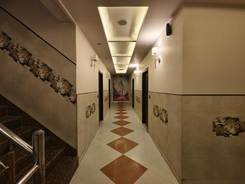 ทัศนียภาพภายนอกโรงแรม, Hotel hk haridwar By hk guest house in หิรัญวรา