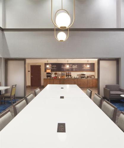 Hampton Inn & Suites Natchez - image 41