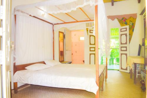 Double Room with Private Bathroom image 10