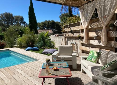 Villa au calme, Piscine, Plage à pied