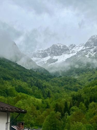 View, Spada Reale in Roaschia