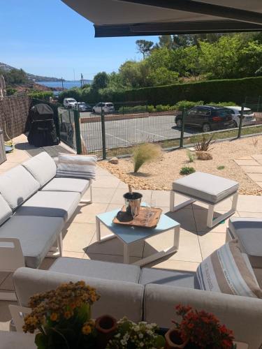 House with your feet in the water, between forest and beach - AGAY