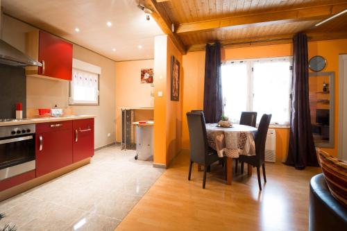 virtuve, Chambres d'hotes & Gites La Paysanne in Fresnes-en-Woevre